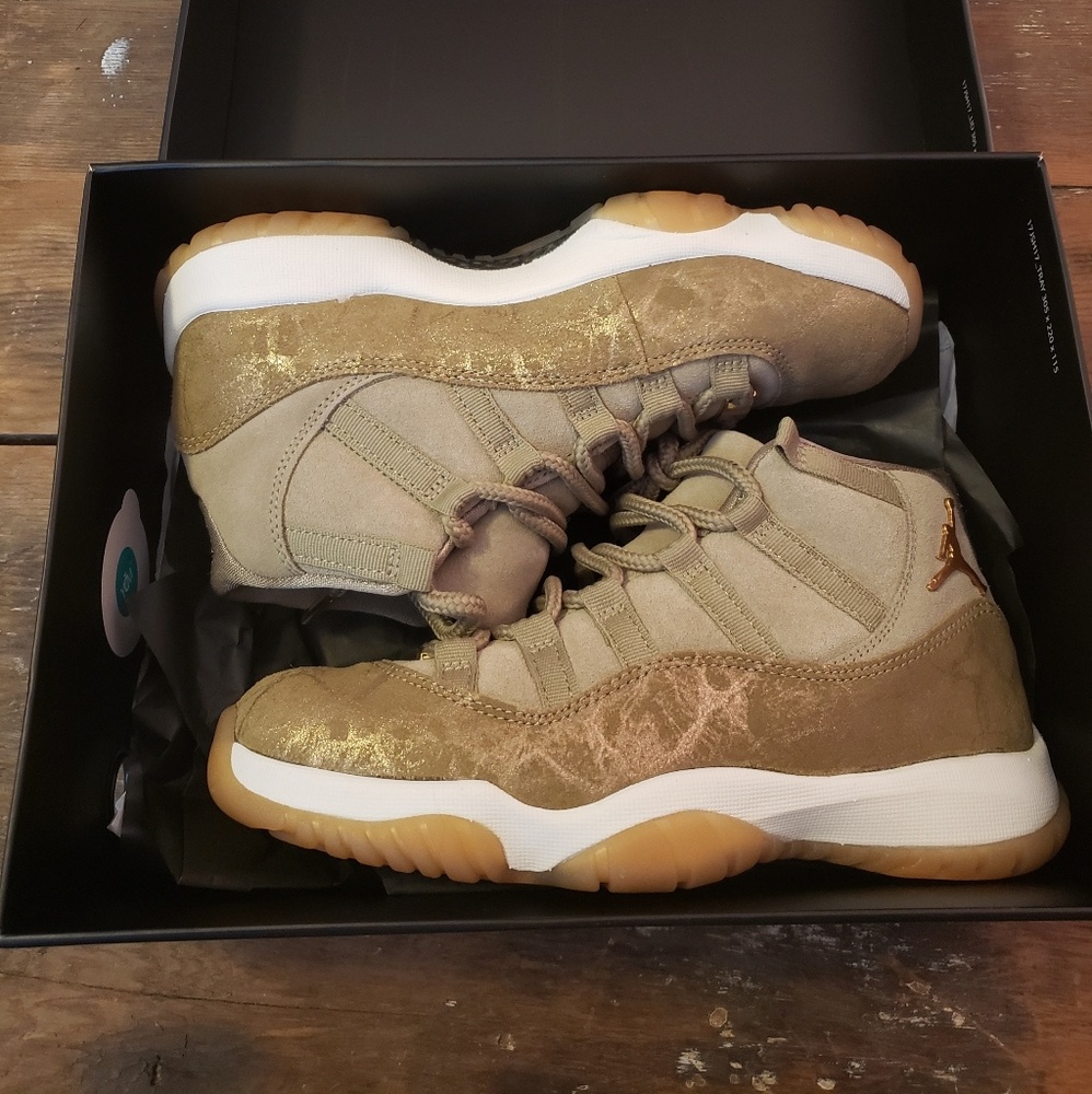 Air Jordan Retro 11 Womens